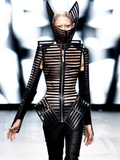 2012İrb Gareth Pugh